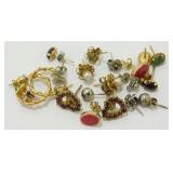 10 Pairs of Random Earrings