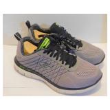 Women's 7.5 Skechers Shoes