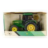 Ertl John Deere Utility Tractor - 1/32 Scale Die