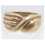 10 K Gold Band Ring - 5.15 Grams