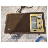 Realistic MTA-8 AM/FM Table Radio