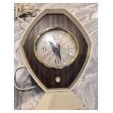 Brown & Bigelow Remembrance Electric Clock
