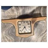 True Time Tellers Vtg Mantle Clock
