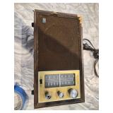 Realistic MTA-8 AM/FM Table Radio