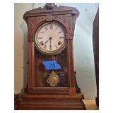 Vtg Wooden Mantle Clock
