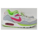 Size 9.5 Nikes