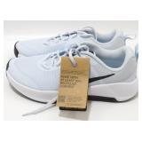 NIKE MC TRAINER SZ 9 NEW