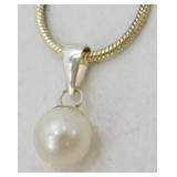 Sterling Silver 24ï¿½ Snake Necklace with Pearl