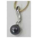 Sterling Silver 24ï¿½ Snake Necklace with Pearl