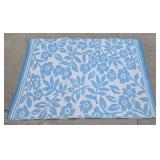 * Blue and White Daisy Outdoor Rug 58 1/2" x 82