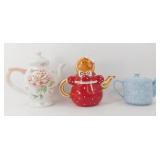 ** 3 Tea Pots