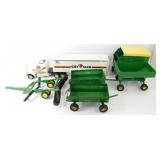 * Ertl Farm Toys - Fleet Farm Semi
