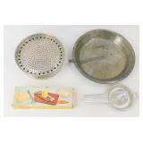 Assorted Vintage Kitchen Items