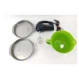 Hand Mixer, Bowl and 2 Cake Pans