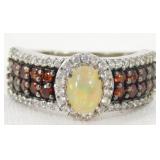 Beautiful "Welo Opal & Garnet" Ring: 20 Garnet