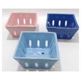 * 3 Ceramic Colanders