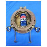 Bronze Porthole with 2 dog latches and 2 hatch