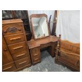 3 pc. Maple Bedroom set - Full size Bed ,