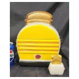 Ceramic toaster cookie jar crazing on bottom