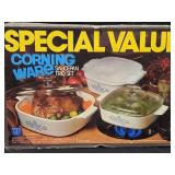 Corning Ware 3 pie e set still in box, Cornflower