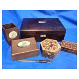 Vintage cigar humidor box with lining, desk pen