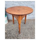 Tavern table , 25" dia. round top , 3 turned l