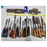 15 plus Wood chisels assorted makers, ages and