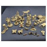20+ Meral mostly Pewter figures  - 2 sleds ,