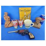 Davy Crockett: tin litho "Frontier Fighter" toy