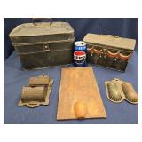Primitive  Lot - Old Toleware lunchbox with