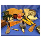 Lot , 19' pig cutting board , 8' Lennox vase ,
