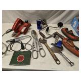Tool Lot  - 2 Ridgid pipe cutters , 2 Brace