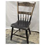 Antique 1/2 Spindle plank-seat chair with