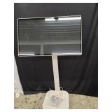 Like New LG Monitor model 32U889SA , date 7, 2