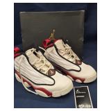 Pair Jordan Flare Boy