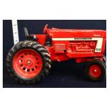 Die cast IH Model 966 Hydro tractor