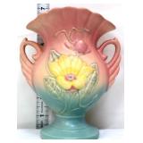 Vntg Hull 7in magnolia vase