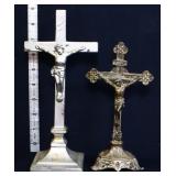 Lot of 2 metal crucifixes