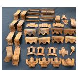 Lot of vintage hardware, inc corner pieces
