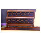 Vintage full size mahogany bed w/ wood rails