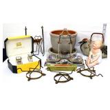 MIxed estate lot, inc flower pot
