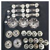Lot of clear vintage hardware, inc glass pulls