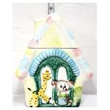 Vntg house with animals cookie jar