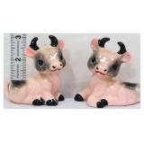 Vntg pink cow figural salt/pepper set