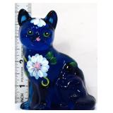 Fenton cobalt cat with white flowers