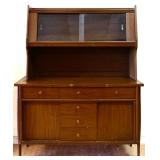 MCM 1 piece Stylemaker china cabinet see pics