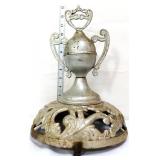 Vntg cast iron stove topper