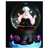 Disney Little Mermaid Ursula musical snow globe