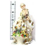 Vntg Italian 5in lady with flower basket figure