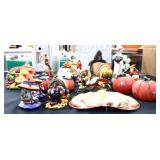 Mixed estate lot, inc Halloween items